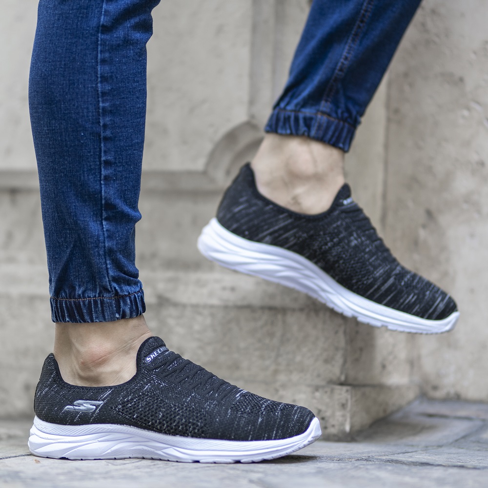 کفش مردانه اسکیچرز خاکستری